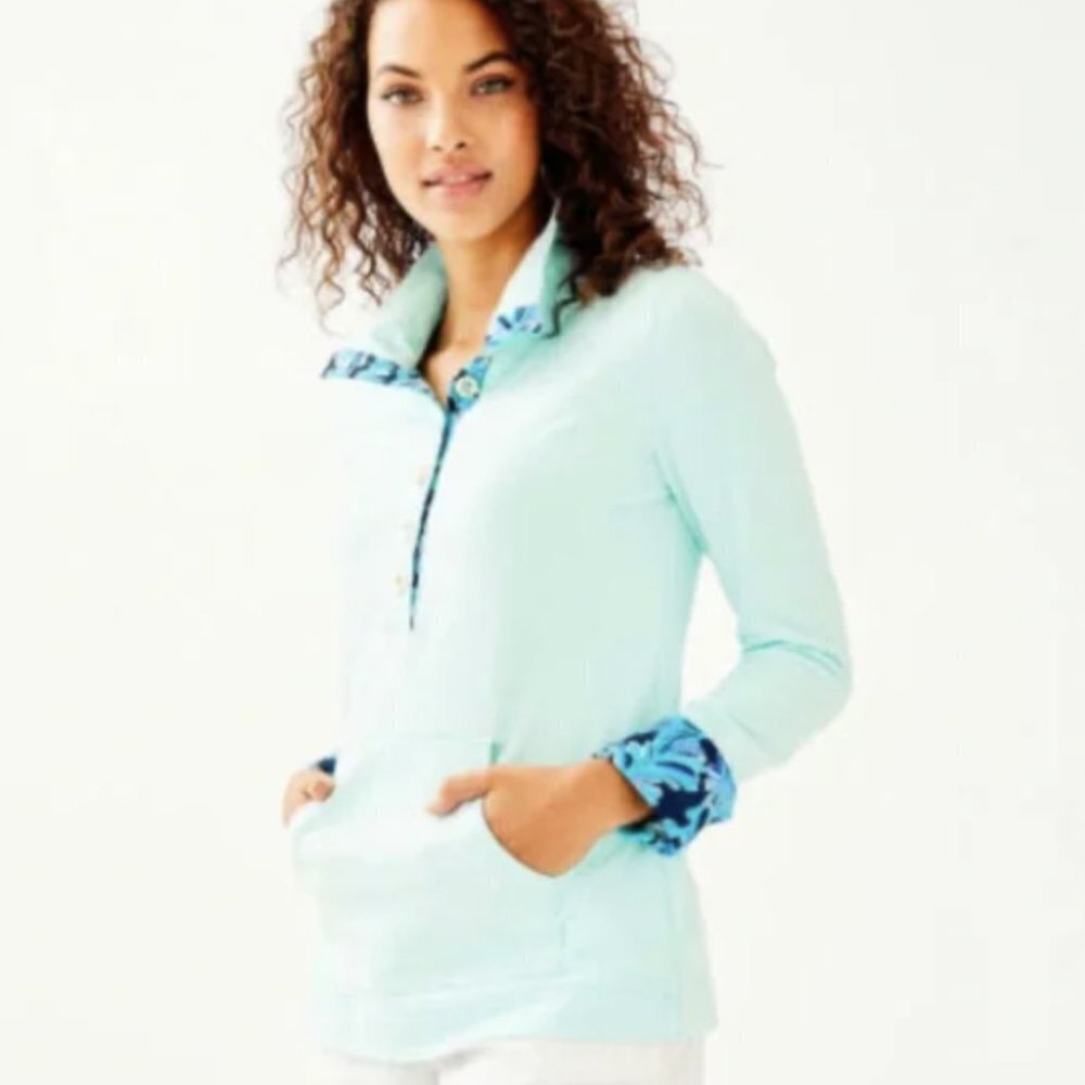 Lilly Pulitzer UPF 50+ LANDLEY Popover in Whisper Blue size Medium NWT